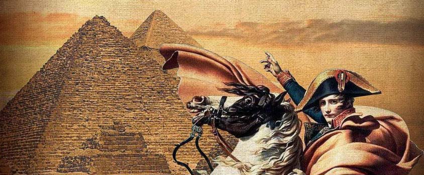 Napoleon đã gặp ác mộng khi qua đêm trong kim tự tháp Ai Cập. ông đã nhìn  thấy gì?