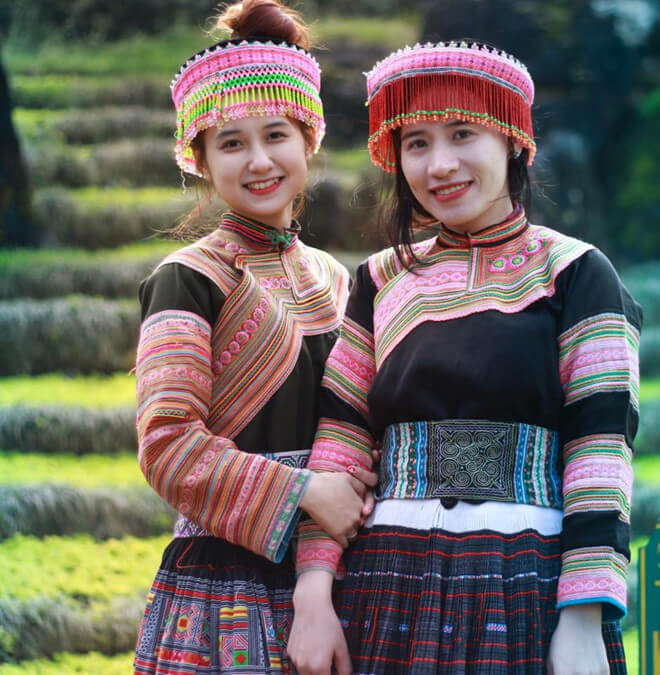 Doc Dao Net Van Hoa Cua Nguoi Hmong Tai Sapa