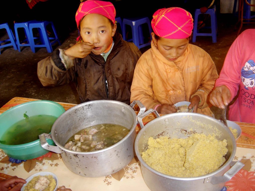 Doc Dao Net Van Hoa Cua Nguoi Hmong Tai Sapa