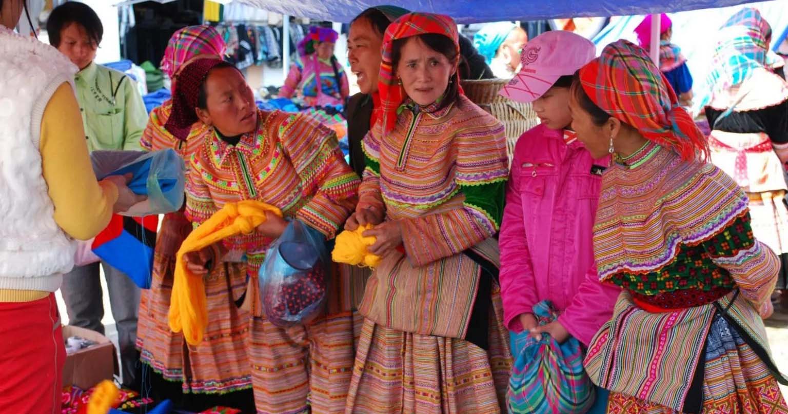 Cho Phien Bac Ha Co Gi Ma Luon Thu Hut Du Khach Du Lich